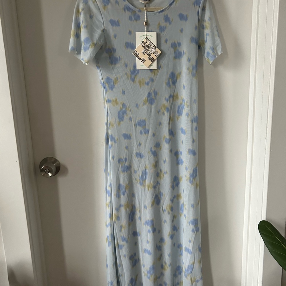 NWT midi floral print dress